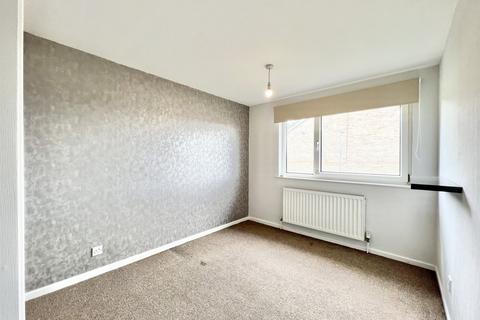 3 bedroom terraced house to rent, Cross Hills Drive, Kippax