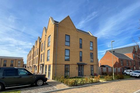 18 Cobbett Square, Bordon, GU35 0GD