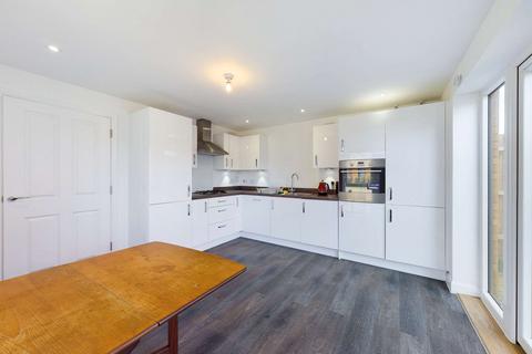 18 Cobbett Square, Bordon, GU35 0GD