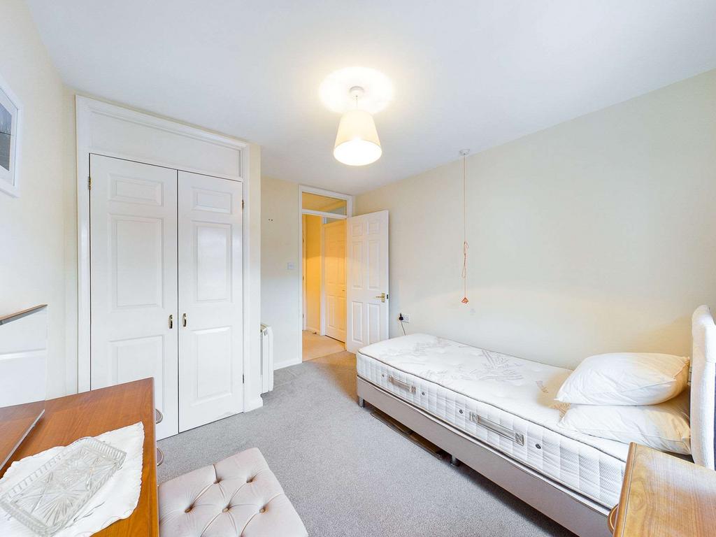 Bedroom 1 (Double)