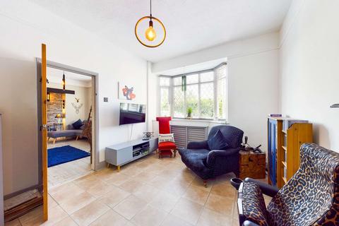 41 Lemon Grove, Whitehill, Bordon, GU35 9BD