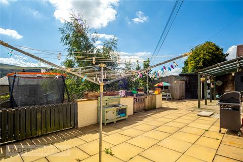 20 Dirker Avenue, Marsden, Huddersfield, HD7 6AW