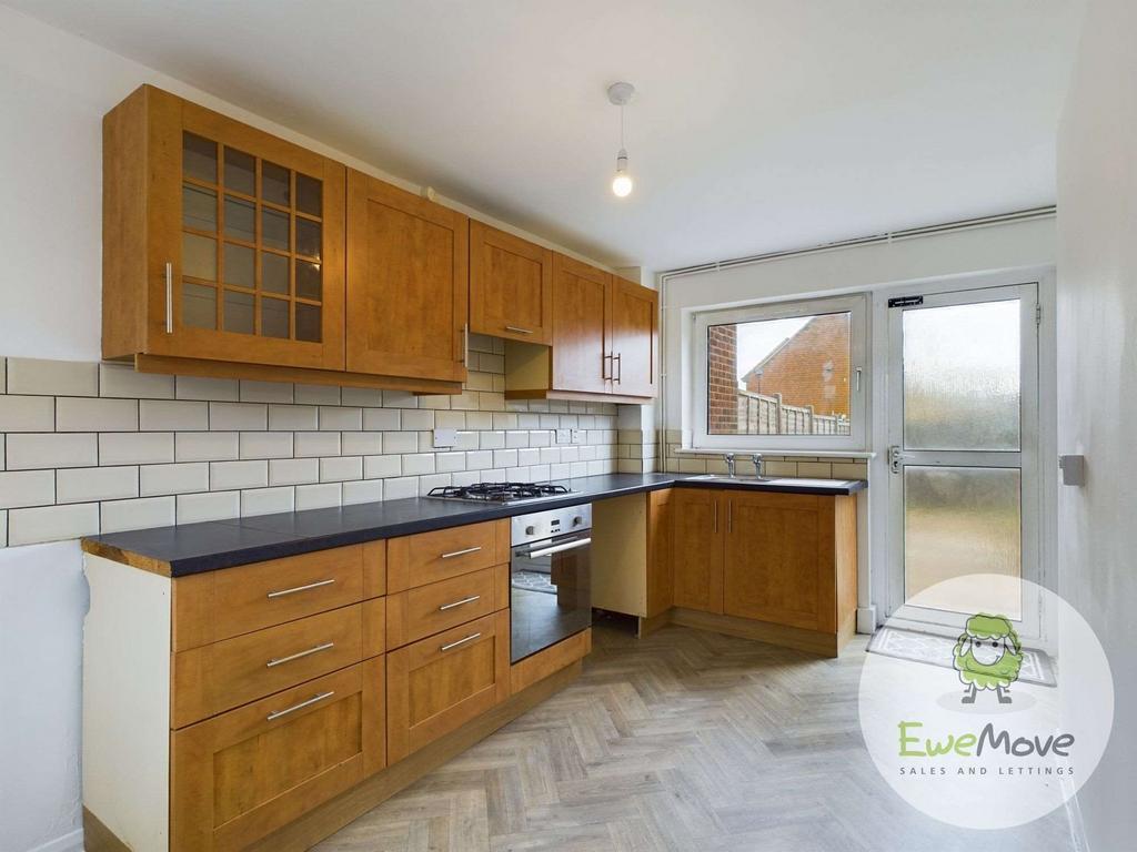 Barton Hill Drive, Sheerness ME12 3LZ 2 bed terraced house for sale £