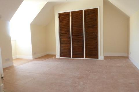 176 Old Road West, Gravesend, DA11 0LZ