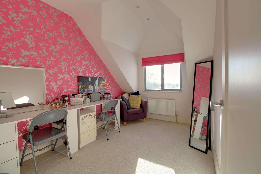 Bedroom 4 (Double)