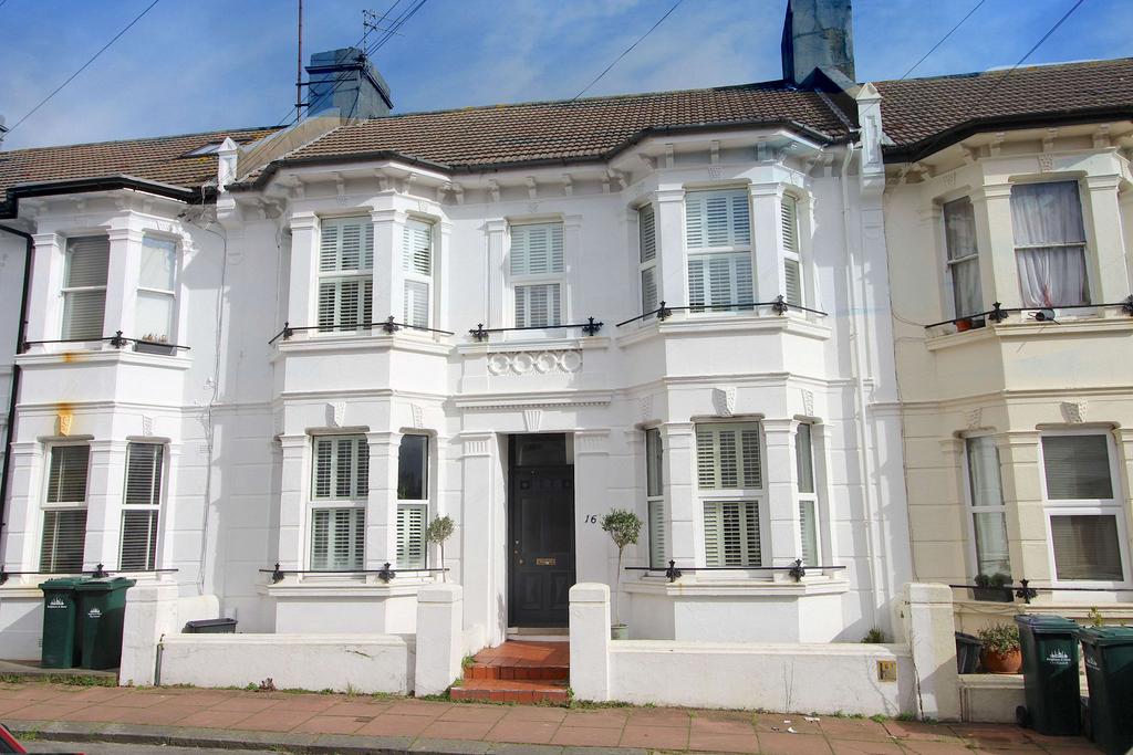 Stafford Road, Brighton BN1 5PF 2 bed ground floor flat - £450,000