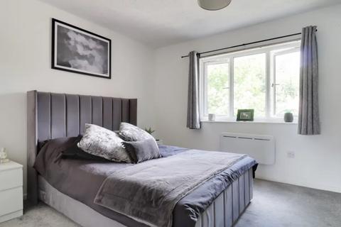 1 bedroom flat for sale, Simmonds Close, Bracknell, Berkshire, RG42