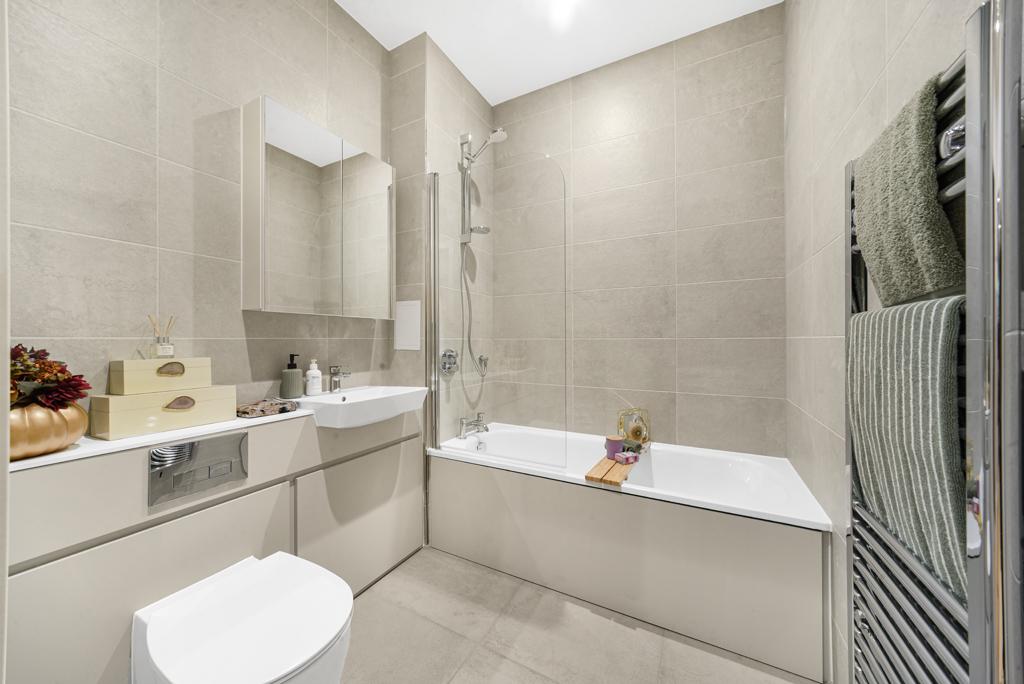 Canonbury Corner- show apt (9).jpg