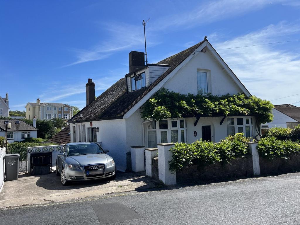 Teignmouth Road Torquay 4 bed semidetached bungalow for sale £335,000