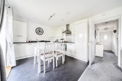 20 Point Place, Witney, OX28 6JY