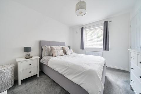 20 Point Place, Witney, OX28 6JY