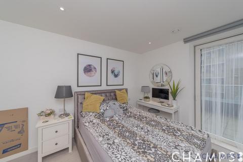 2 bedroom flat for sale, Devan Grove, N4 2GJ