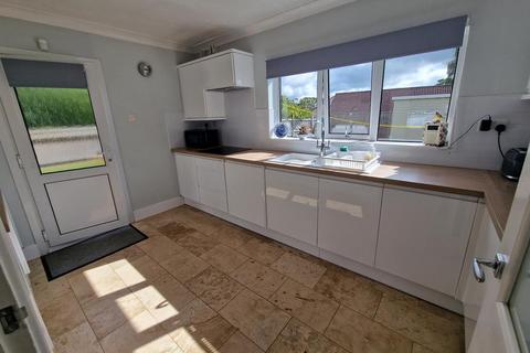 2 Barn Close, Crewkerne, TA18 8BL