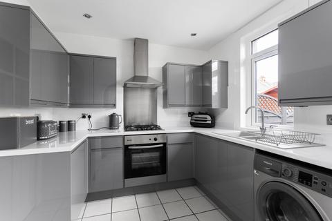 105 Restalrig Road, Edinburgh, EH6 7NY