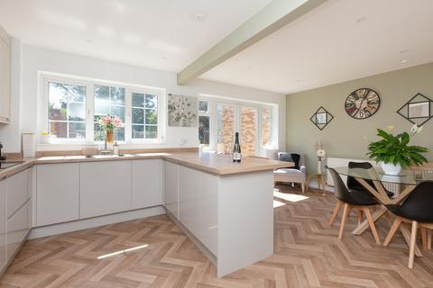 3 bedroom semi-detached house for sale - Cross Road, Birchington, CT7