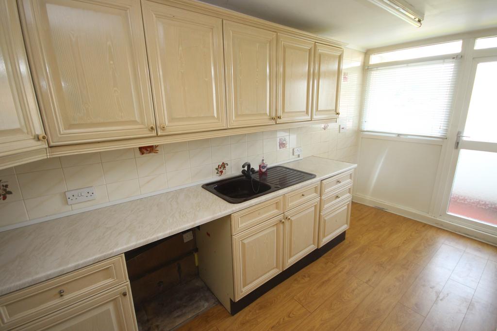 Beacon House, Whitley Lodge, Whitley Bay, NE26 1HW 2 bed flat for sale