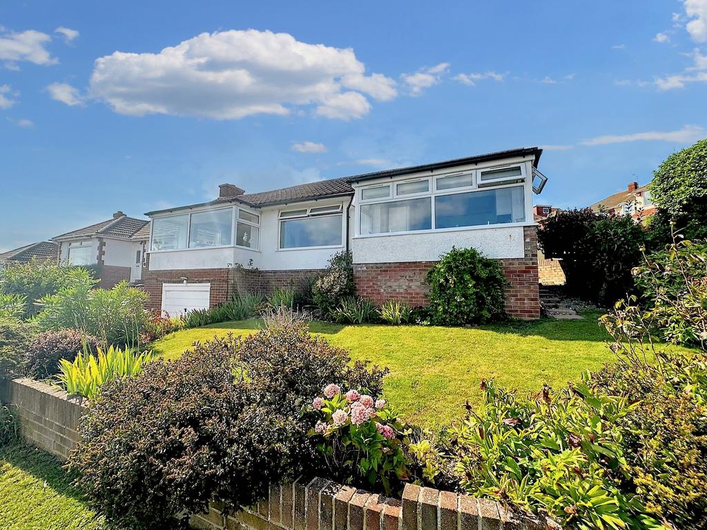 Drive, Saltdean BN2 4 bed detached bungalow for sale £685,000