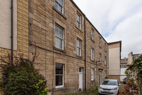 2f1, 1 Munro Place, Edinburgh, EH3 5LJ