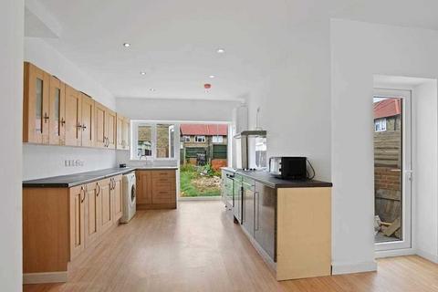 2 bedroom terraced house for sale - Chaplin Road, Dagenham, Dagenham