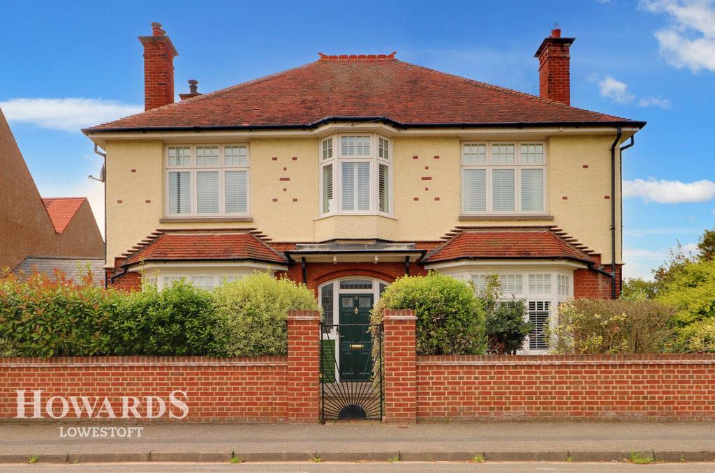 Corton Road, Lowestoft 5 bed detached house for sale £600,000