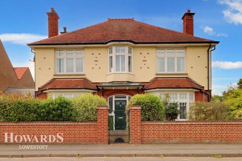 5 bedroom detached house for sale, Corton Road, Lowestoft