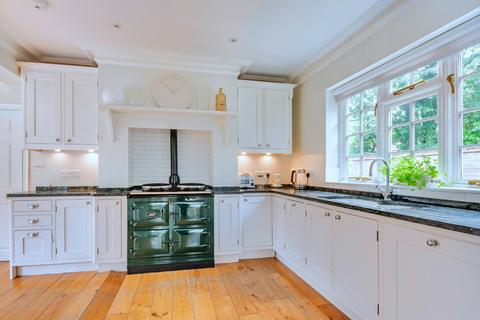 Lorien Chiltern Road, Amersham, HP6 5PH
