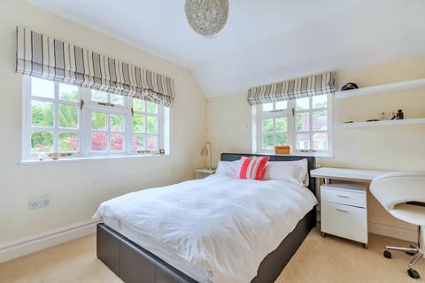 Lorien Chiltern Road, Amersham, HP6 5PH