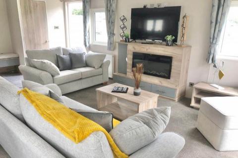 2 bedroom lodge for sale - Broadland Sands Holiday Park, Corton NR32