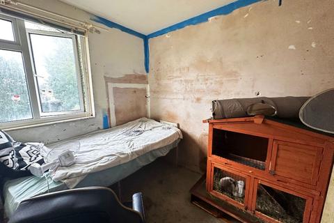 52 Ravensbourne Crescent, Romford, RM3 0UB