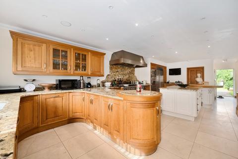 5 bedroom detached house for sale, Rye Hill, Playden, East Sussex TN31 7NJ