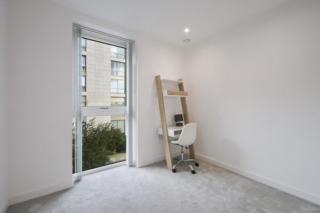 Apartment in London - More