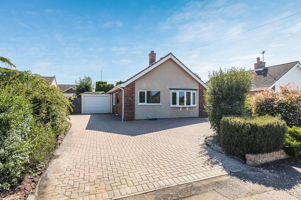 Heacham 3 bed detached bungalow for sale £370,000