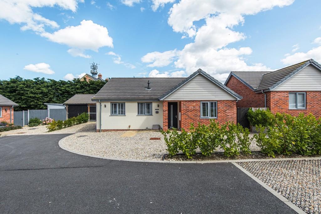Holt 2 bed detached bungalow for sale £435,000