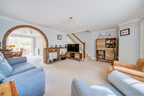 16 Coppice View, Heathfield, TN21 8YS