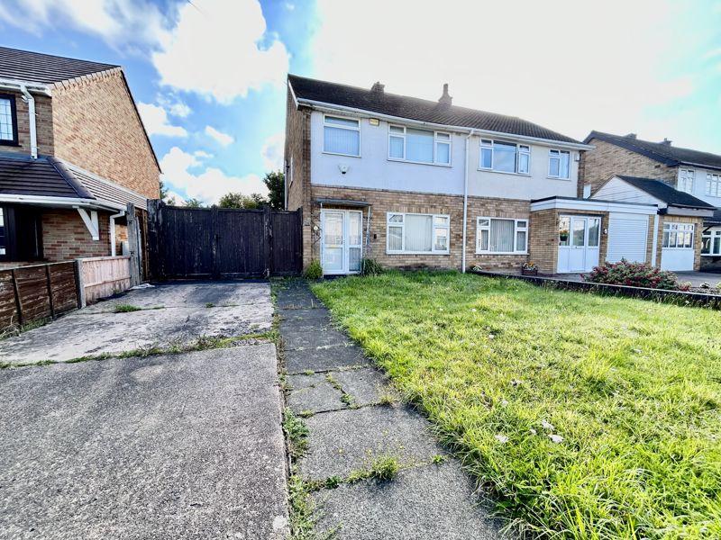 Fishley Lane, Bloxwich 3 bed semidetached house for sale £185,000
