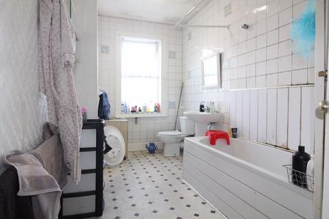 17 Malvern Road, Luton, LU1 1LG