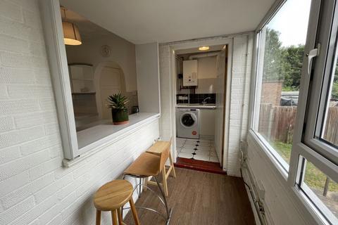 5 bedroom semi-detached house to rent - Calthorpe Road, Norwich