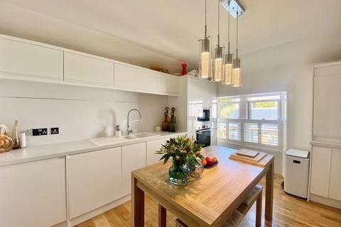 51a Midton Road, Ayr, KA7 2SQ