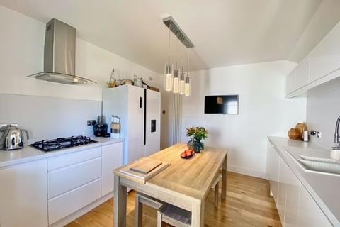 51a Midton Road, Ayr, KA7 2SQ