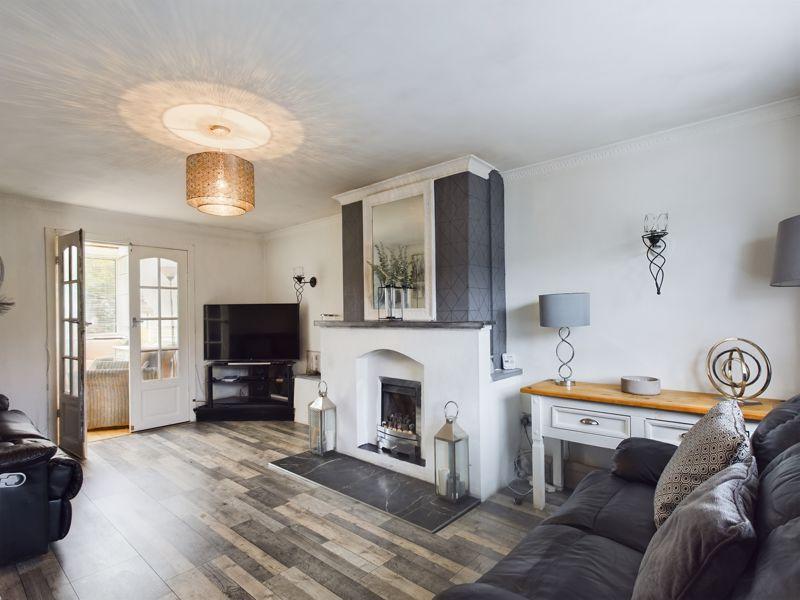 10 Whitehaugh Avenue, Peebles 3 bed terraced house for sale £215,000