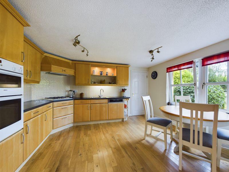 NEW 22 Moss Side Crescent, Biggar 5 bed detached house for sale £449,500