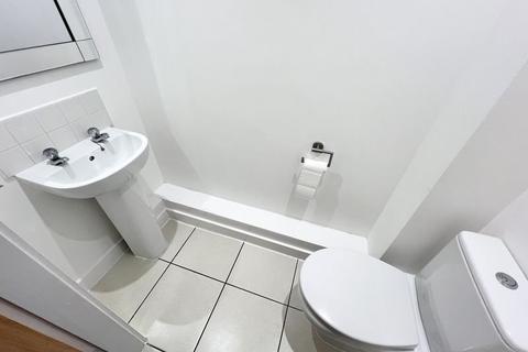 3 bedroom house to rent, Greenwood Terrace, Salford