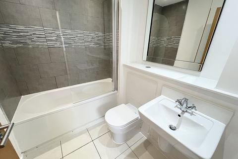 3 bedroom house to rent, Greenwood Terrace, Salford