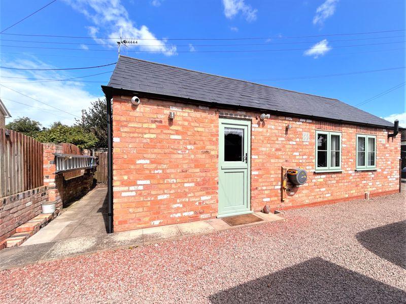 Chapel Lane, Wyre Piddle 1 bed bungalow for sale £285,000