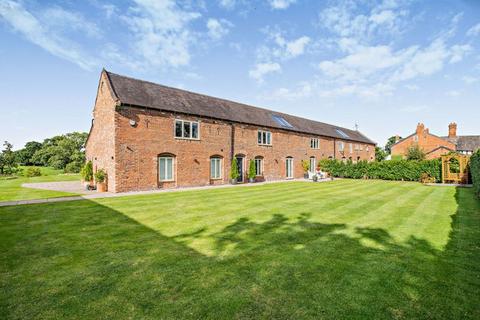 6 bedroom barn conversion for sale - Church Minshull CW5