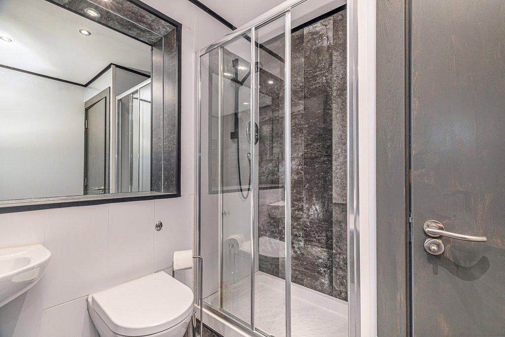 En Suite Bathroom