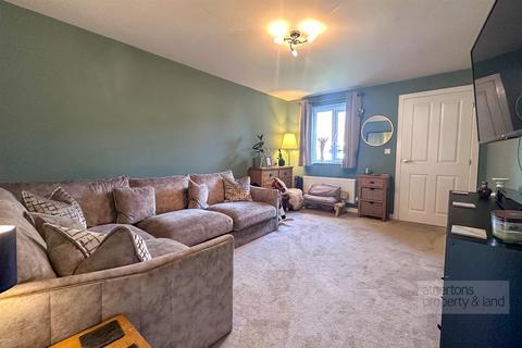 3 bedroom detached house for sale - Holdsworth Drive, Great Harwood