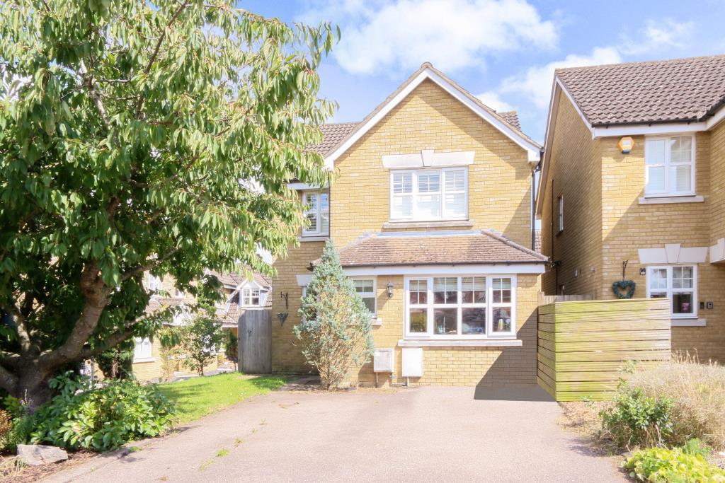 Greenwood Gardens, Shenley 3 bed detached house for sale £625,000