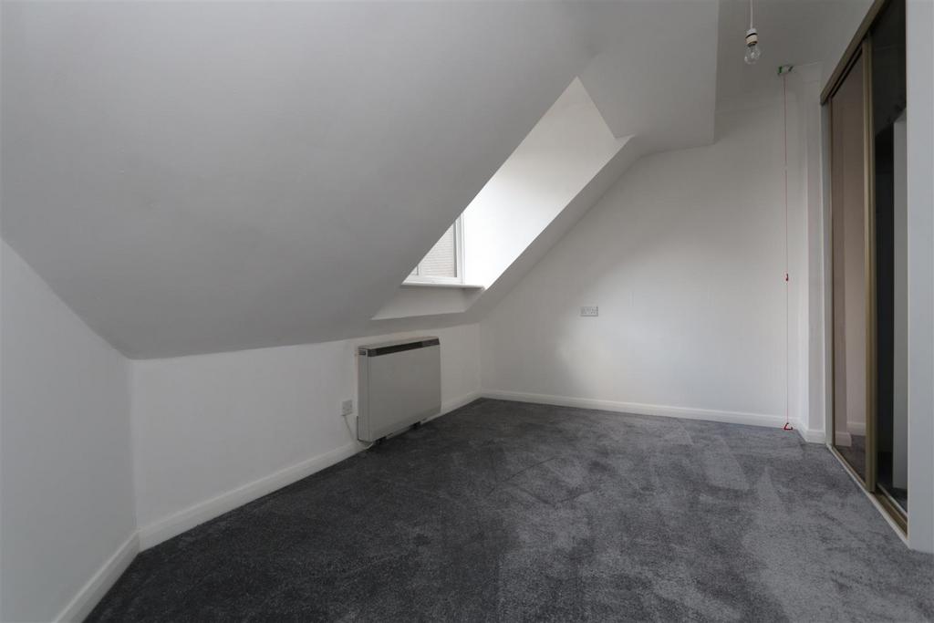 Deer Park Way, West Wickham 1 bed retirement property £850 pcm (£196 pw)