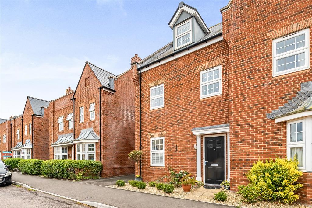 Normandy Row, Lillebonne Way, Wellington 3 bed semidetached house for